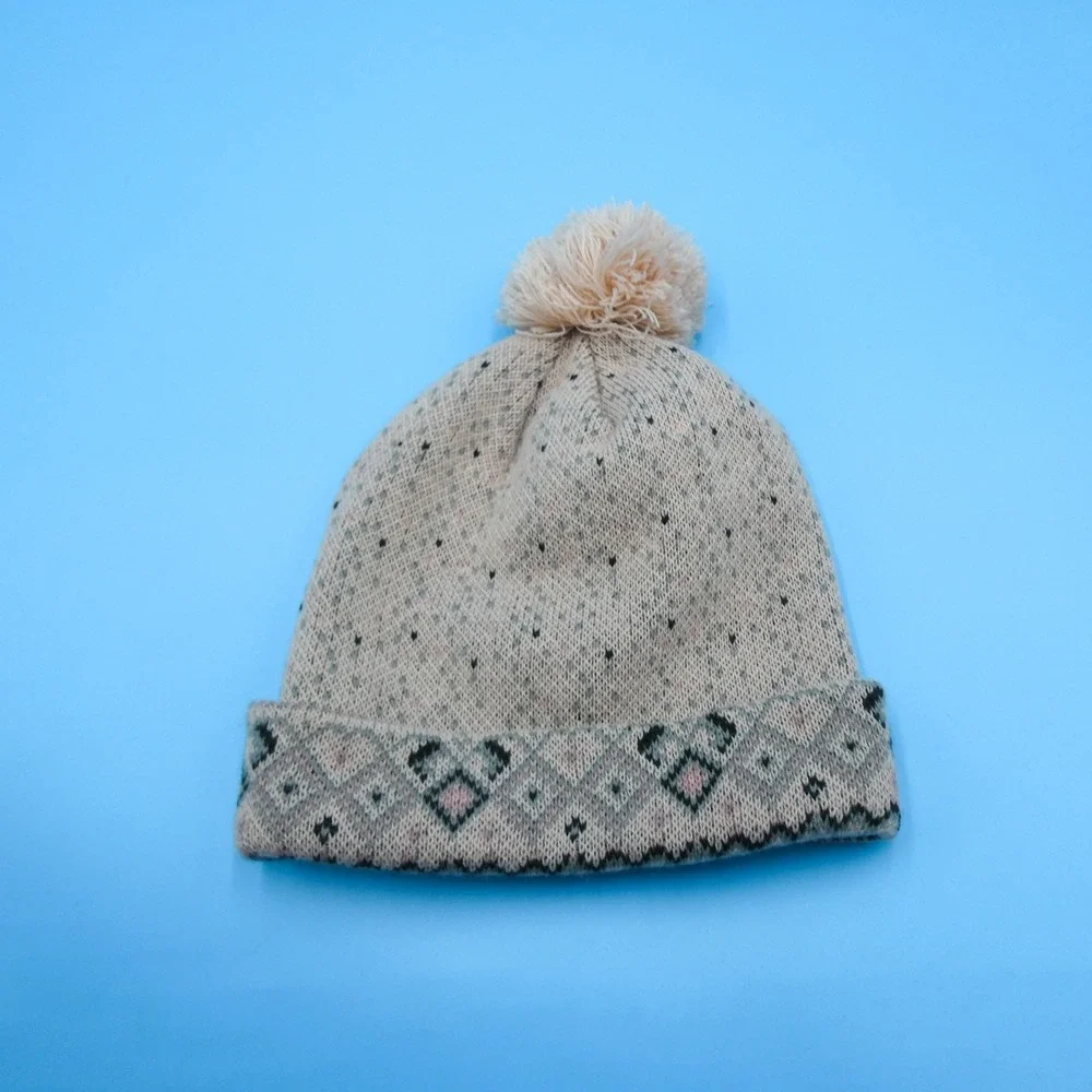 Ouray Hat Womens One Size Yellowstone Club YC Beanie Tan‎ Fair Isle Pom Pom Knit